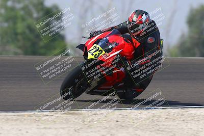 media/Sep-20-2025-TrackDaz (Sat) [[27f0cde673]]/A Group/11am (Turn 2)/